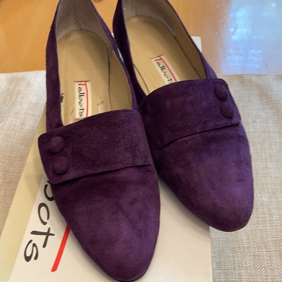 Talbots Suede Loafer - 8M - Picture 2 of 8